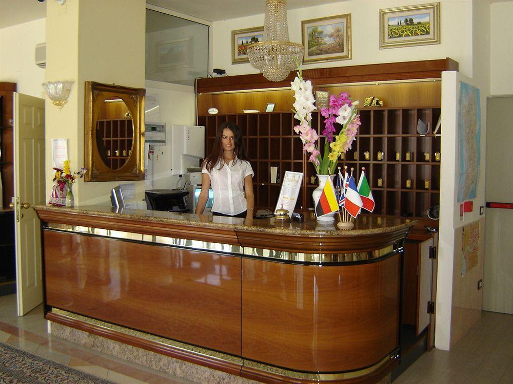 Hotel Royal Bosa Exterior foto