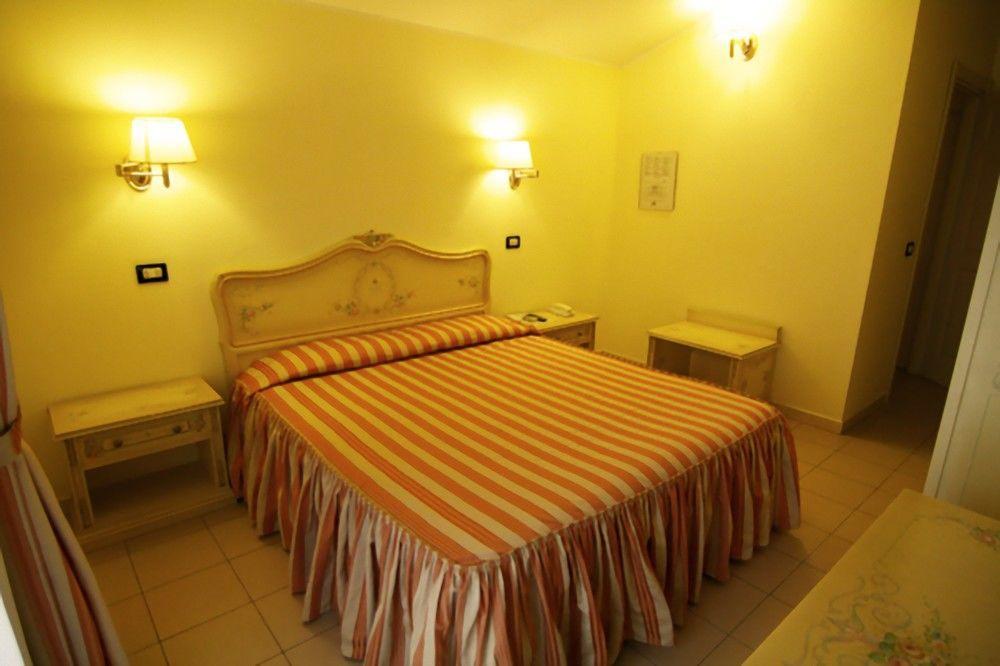 Hotel Royal Bosa Quarto foto